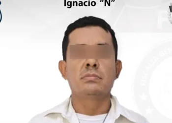 Detienen a hombre por secuestrar a su exesposa y a sus tres hijos