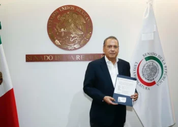 Manlio Fabio Beltrones Rivera se registra como senador