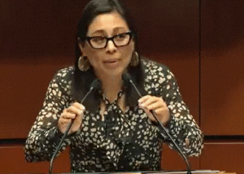 Diputada llora en el Congreso porque AMLO se va