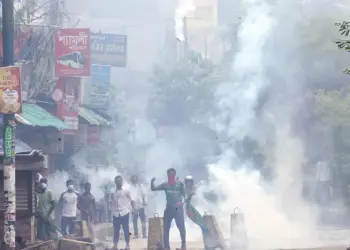 77 muertos por protestas en Bangladesh contra ministra Sheikh Hasina