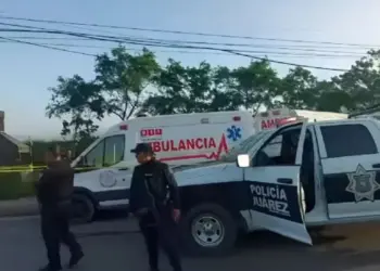 Hombre fallece tras caer a coladera
