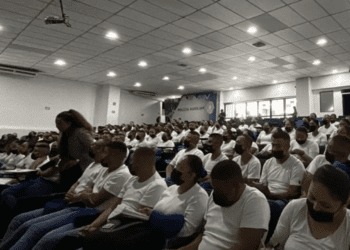 Capacitan a policías auxiliares para reaccionar ante ideaciones suicidas en el Metro CDMX