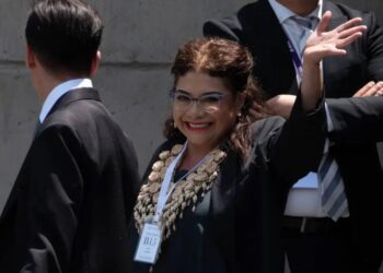 Brugada presenta a su Gabinete para la CDMX