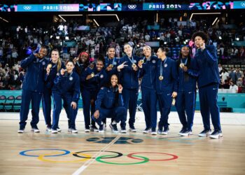 Selección femenil de basquetbol de EU gana la última medalla de oro