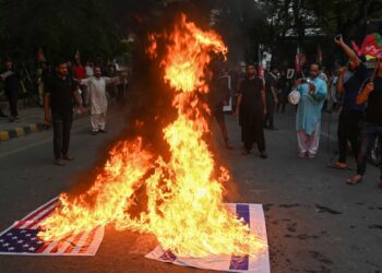 Tras asesinato de líder, Irán ordena ataque contra Israel