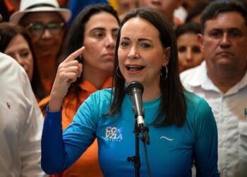 Machado llama a movilización masiva en Venezuela