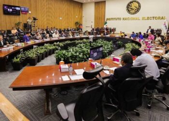 Diputados buscan desaparecer órganos autónomos