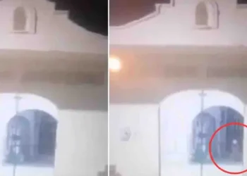 Cierran panteón tras vídeo de supuesta niña fantasma