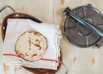 La tortilla de maíz: patrimonio, cultura y sabor de México