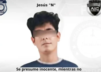 Hombre agrede a su madre y la amenaza de muerte