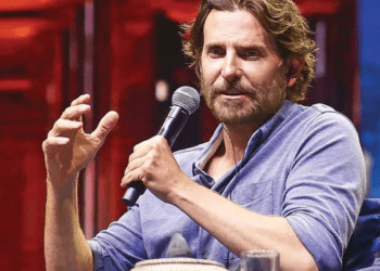 Bradley Cooper aprende de Guillermo Del Toro