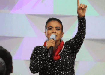 Por reunión con líder de Los Ardillos, Morena expulsa a alcaldesa