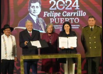 AMLO firma reformas sobre la GN y pueblos indígenas en Palacio Nacional