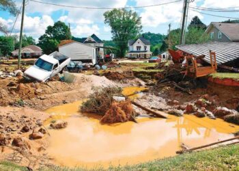 El caos complica el rescate de víctimas tras el paso de Helene