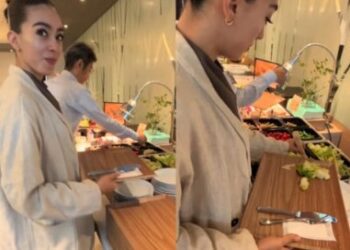 Mujer hace el ridículo por ser “aesthetic” en restaurante