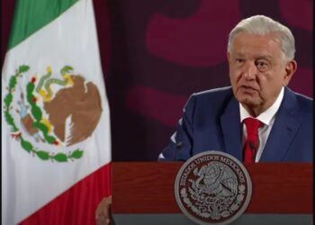 AMLO deja Morena después de una década como miembro del partido