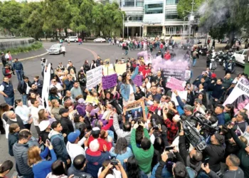 Rojo de la Vega acusa al presidente del TECDMX de hostigamiento