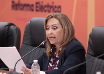 Gobernadora de Tlaxcala entre los 10 peores mandatarios del país