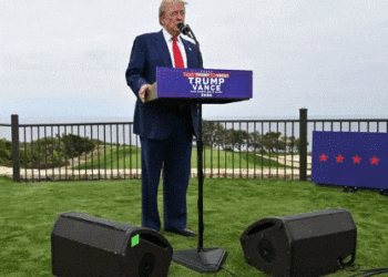 Trump está a salvo tras tiroteo en su club de golf