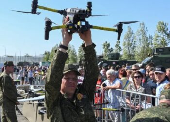 Rusia lanza más drones contra Ucrania; Kiev derriba 72