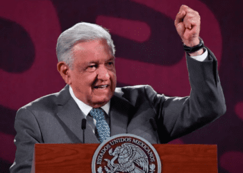 No hay fundamento legal para detener la reforma judicial: AMLO