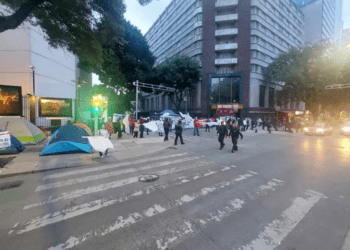 Se manifiestan contra la reforma judicial frente al Senado