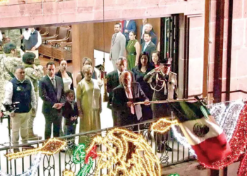 Alcalde de Celaya da el Grito con chaleco antibalas