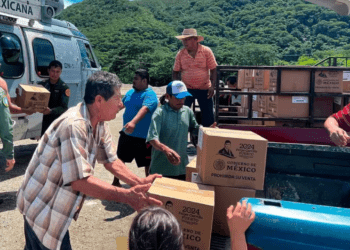 Siete aviones con 33 toneladas de despensas llegan a Acapulco