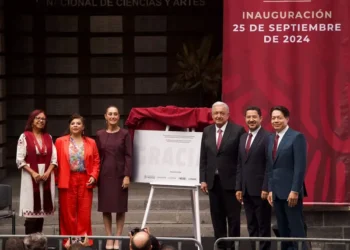 AMLO inaugura el Museo Vivo del Muralismo en la SEP