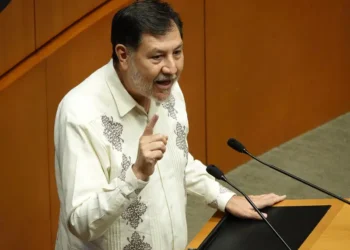 Noroña envía carta a Norma Piña, pide detalles de cargos y trabajadores del Poder Judicial