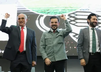 Incrementarán salario a empleados del IMSS