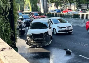 Accidente en Periférico Sur, provoca caos vial: Fallece motociclista