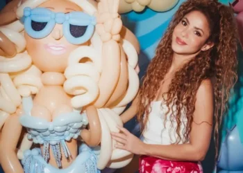Shakira manda mensaje a fans en México