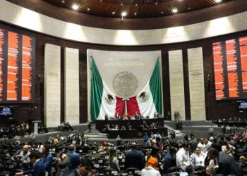 Declaran constitucional reforma para uso de vías férreas para transporte de pasajeros