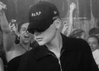 Captan a Bizarrap en partido de Lionel Messi