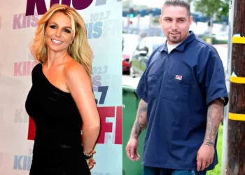 Britney Spears vive con hijos de su novio exconvicto