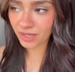 Mujer recomienda dejar de utilizar ChatGPT