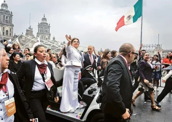 Segundo piso peatonal en Tlalpan; Clara Brugada