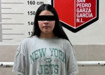 Detienen a joven por robar 2 mil pesos en cosméticos