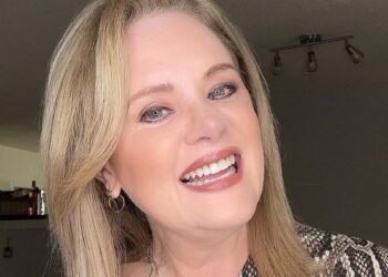 Erika Buenfil vuelve a la música y estrenará su canción Colágeno