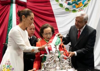 Murió la maestra Ifigenia Martínez