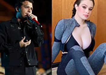 Nodal coquetea con fan, frente a Ángela Aguilar