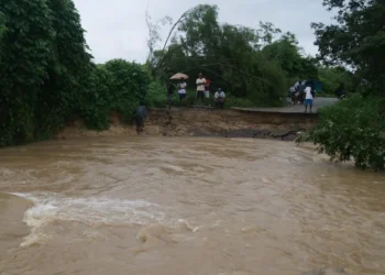 Suspenden clases en Oaxaca por depresión tropical