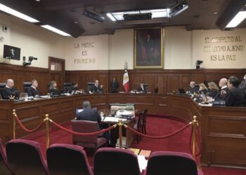 Renuncian 8 ministros y la mitad de los juzgadores