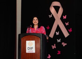 Un paso más en la batalla contra el cáncer de mama; 350 mujeres podrán realizarse una mamografía, anuncia Estefanía Mercado