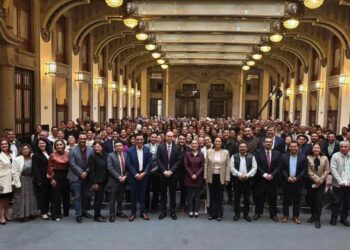 Sheinbaum y Montiel se reúnen con delegados del Bienestar