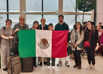 Confirman la salida de 6 mexicanos de Líbano