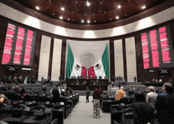 Aprueban diputados la “Ley Silla”, adiós a las jornadas de 8 horas de pie