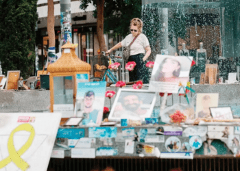 A un año del atentado en Israel, hermano de exrehén pide recordar a víctimas