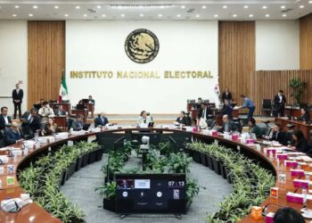 Se ordenó al INE detener el proceso de elección judicial